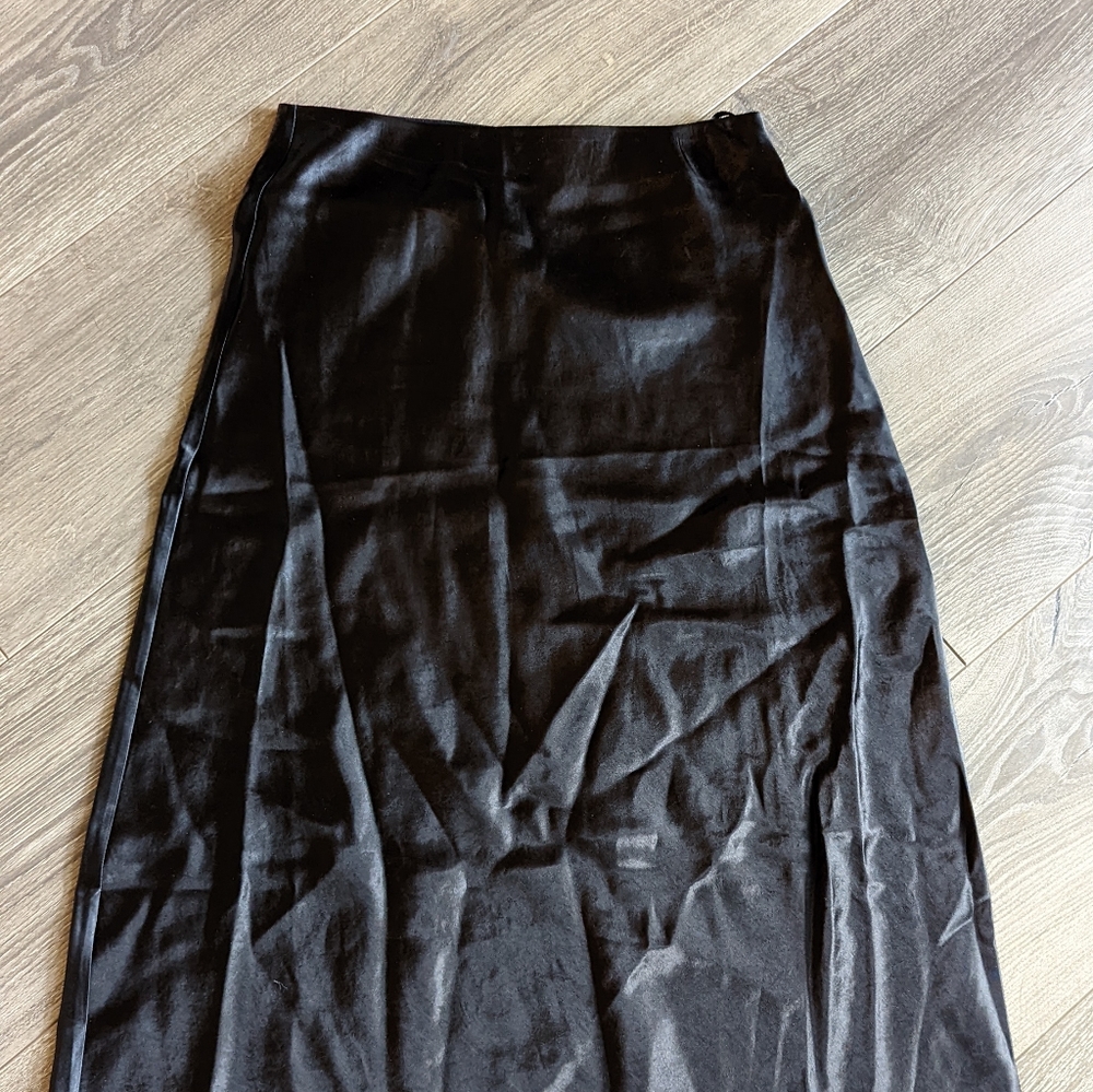 Aritzia satin midi skirt